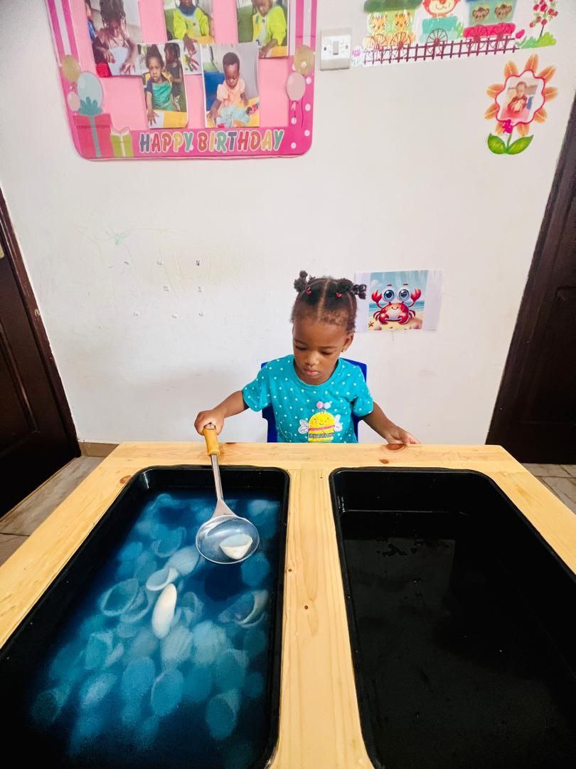 photo_6048360791373105448_y