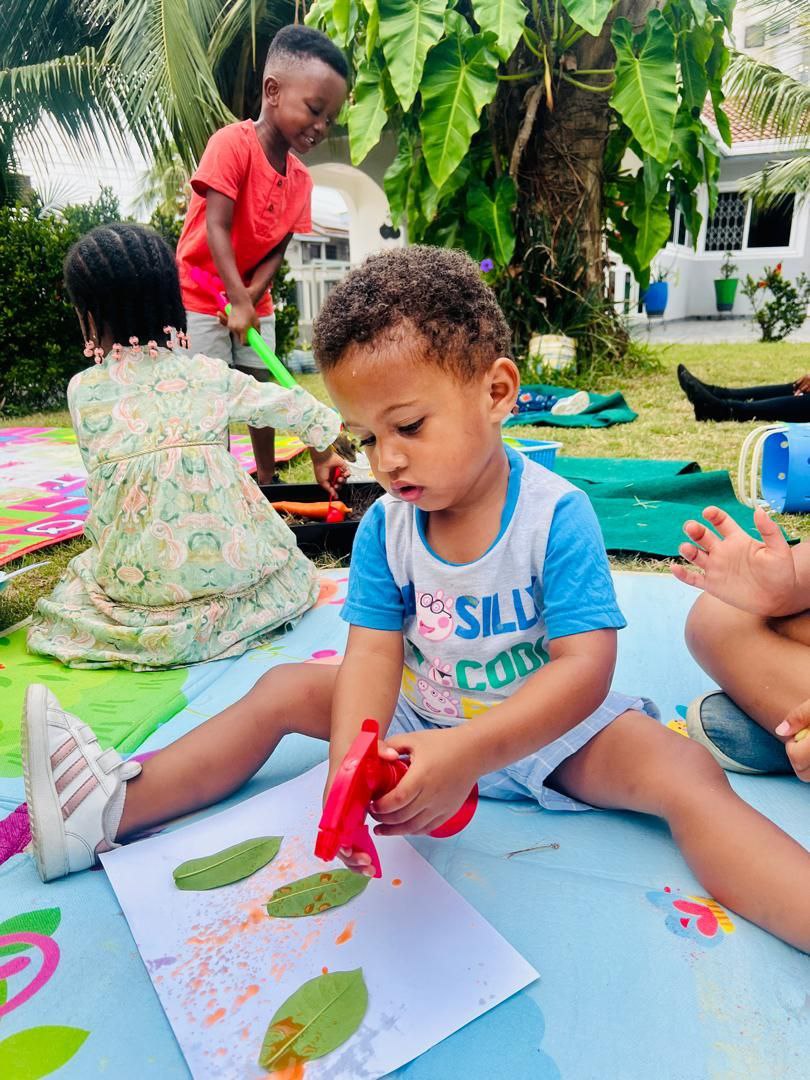 photo_6048360791373105452_y